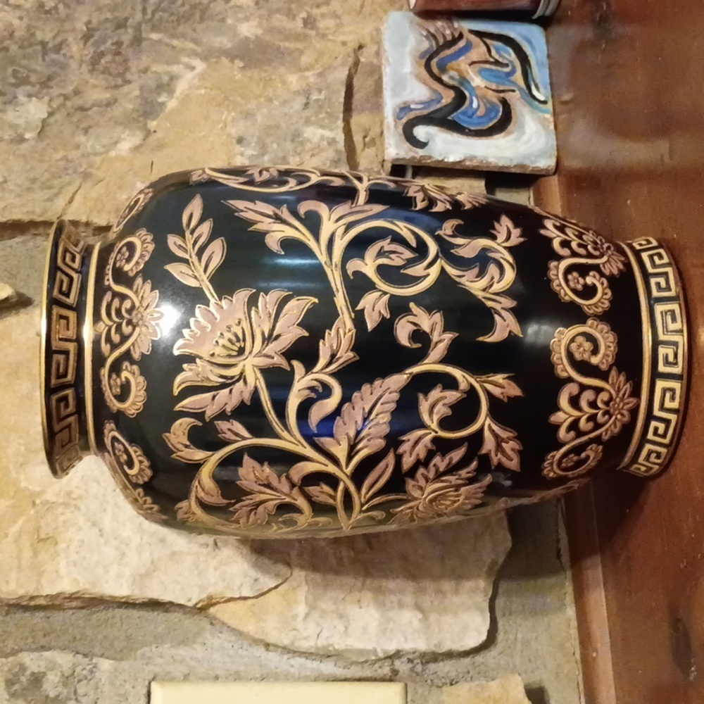 Andrea By Sadek Black and Gold Floral Vase